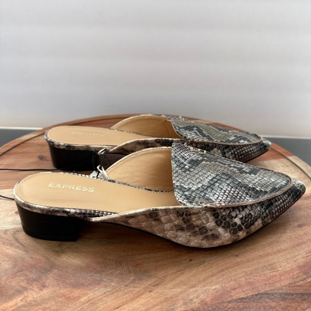 Express Womens Snakeskin Embossed Pointed Toe  Size 8 Block Heel‎ Mules Gray Tan